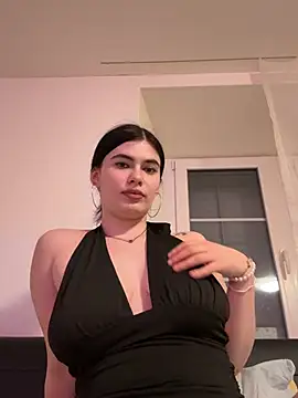 Evie-Moore online show from 02/26/26, 10:54