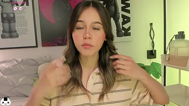 Hey lucy   online show from 04/02/26, 12:12