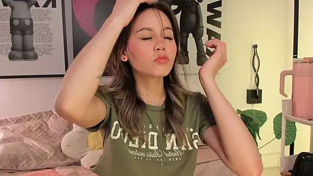 Hey lucy   online show from 03/12/26, 11:36