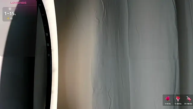 Snapshot of Lucia_velez chatting on 02/20/26, 02:19 Lucia velez online show from 02/20/26, 02:19