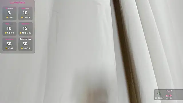 Snapshot of Lucia_velez chatting on 02/10/26, 02:54 Lucia velez online show from 02/10/26, 02:54