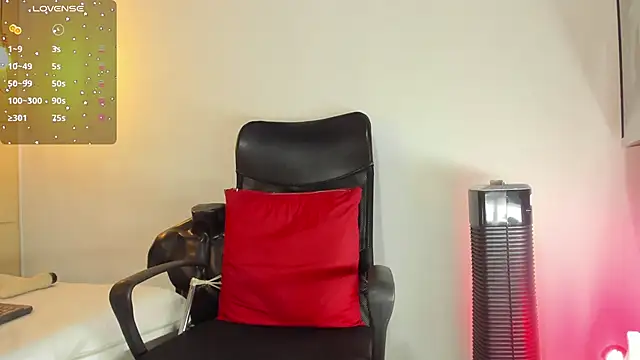 RousMature online show from 04/05/26, 07:20