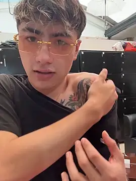 AlexanderCollman2 online show from 04/03/26, 09:43