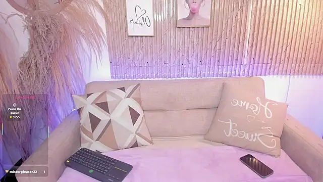 Sally Dvine online show from 03/05/26, 07:54