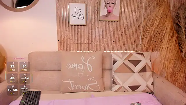 Sally Dvine online show from 03/25/26, 07:57