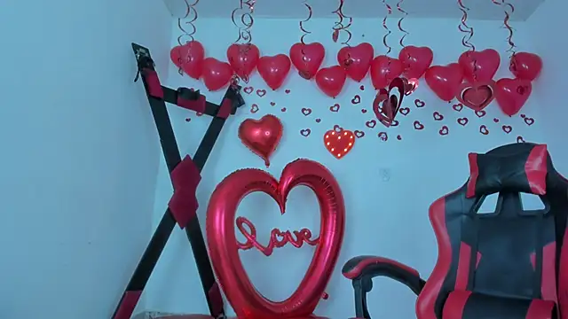 Snapshot of Steven_and_Camilo18 chatting on 02/12/26, 11:43 Steven and Camilo18 online show from 02/12/26, 11:43