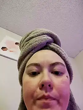 Snapshot of Ariesbabe16 chatting on 02/06/26, 01:34 Ariesbabe16 online show from 02/06/26, 01:34