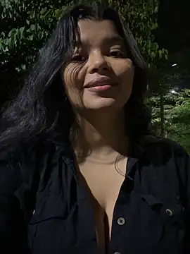 Snapshot of moonhelen chatting on 03/02/26, 05:08 moonhelen online show from 03/02/26, 05:08