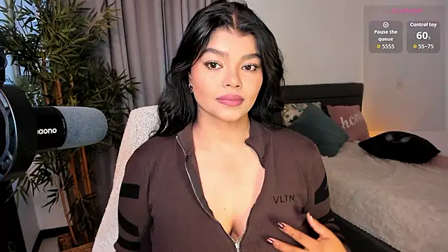 moonhelen online show from 03/02/26, 11:11