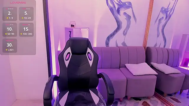 Snapshot of CarolineFyre chatting on 02/16/26, 02:48 CarolineFyre online show from 02/16/26, 02:48