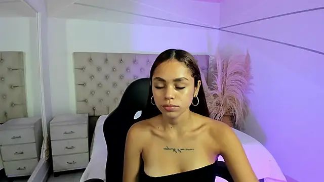 CarolineFyre online show from 03/06/26, 12:33