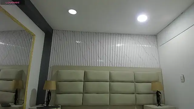 CarolineFyre online show from 04/02/26, 12:34