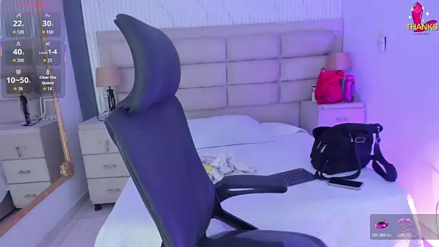 CarolineFyre online show from 04/19/26, 12:28