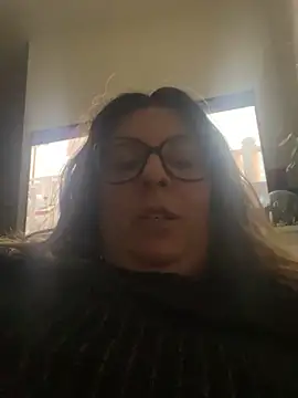 Snapshot of JasmineGlow7 chatting on 05/10/26, 10:33 JasmineGlow7 online show from 05/10/26, 10:33
