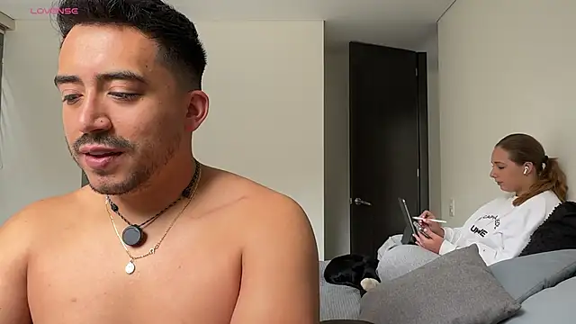 Sofii n Diego online show from 06/01/26, 06:18