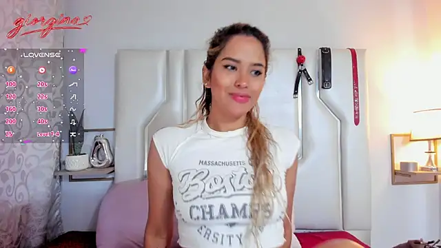 Snapshot of _Giorgiina_ chatting on 07/15/26, 12:12 Giorgiina online show from 07/15/26, 12:12