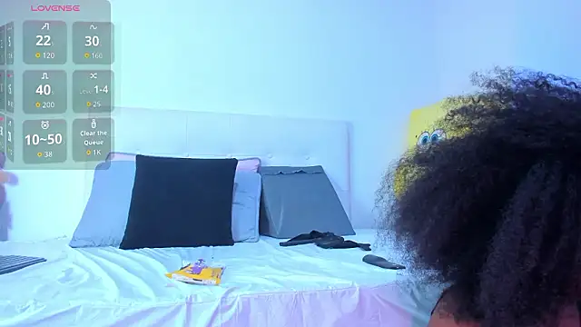 Snapshot of EmmaLovve chatting on 03/15/26, 02:40 EmmaLovve online show from 03/15/26, 02:40