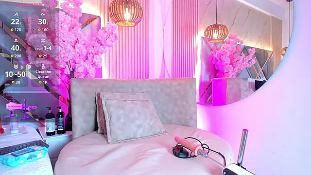 Snapshot of EmmaLovve chatting on 02/09/26, 02:42 EmmaLovve online show from 02/09/26, 02:42