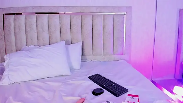 Snapshot of SeleneSantana chatting on 02/27/26, 09:47 SeleneSantana online show from 02/27/26, 09:47