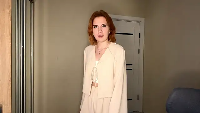 Snapshot of LuxuryRita chatting on 02/16/26, 02:48 LuxuryRita online show from 02/16/26, 02:48