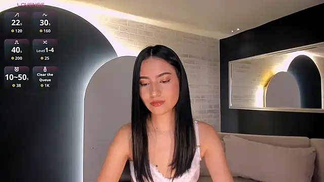 LucieMartin online show from 04/12/26, 05:38