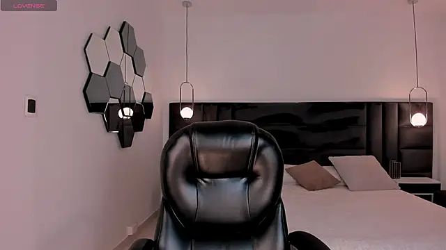 Snapshot of KyomiVelvet chatting on 06/10/26, 11:22 KyomiVelvet online show from 06/10/26, 11:22