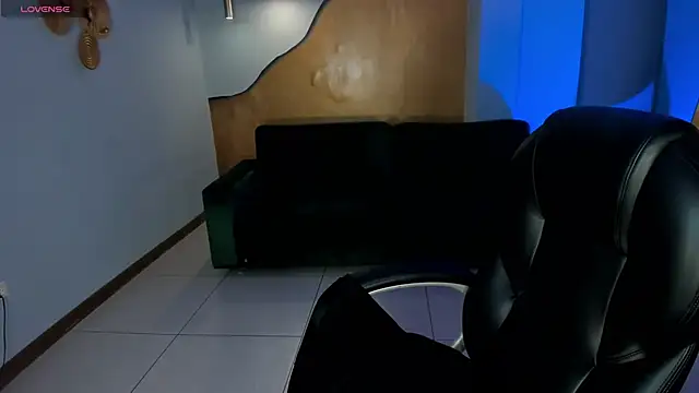 ScarlettRose X online show from 04/14/26, 08:03