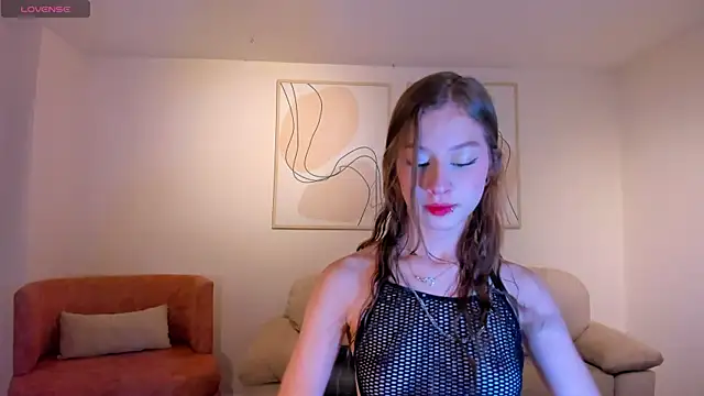 IsabellaMorettiX online show from 06/03/26, 04:13