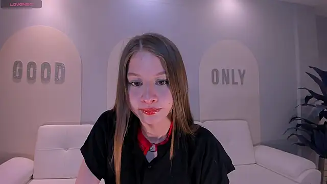 IsabellaMorettiX online show from 05/08/26, 03:54