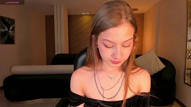 IsabellaMorettiX online show from 03/19/26, 04:01