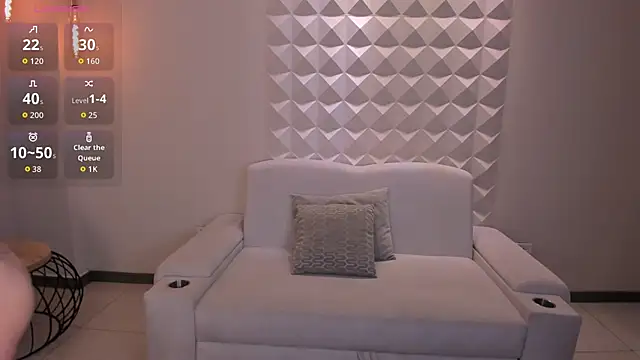 IsabellaMorettiX online show from 03/03/26, 04:19