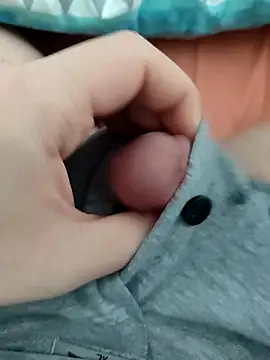 Snapshot of birzevkmeselesi chatting on 02/02/26, 10:58 birzevkmeselesi online show from 02/02/26, 10:58