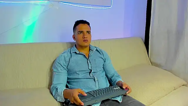 Snapshot of jhon_nicolas chatting on 03/01/26, 09:59 jhon nicolas online show from 03/01/26, 09:59