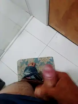 pau-de-ourod online show from 04/11/26, 09:02