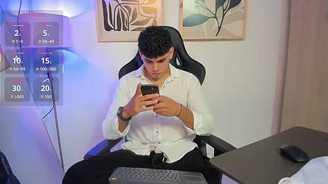 Snapshot of justin_payn14 chatting on 05/14/26, 04:37 justin payn14 online show from 05/14/26, 04:37