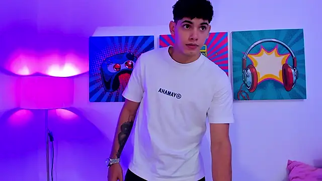 Snapshot of justin_payn14 chatting on 02/25/26, 08:30 justin payn14 online show from 02/25/26, 08:30