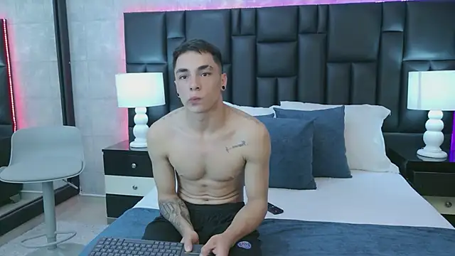 KarlaAndMike online show from 02/27/26, 04:45