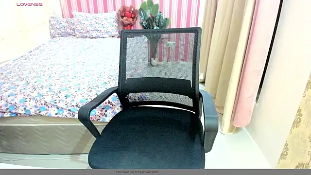 Snapshot of HornyAsianXxX chatting on 04/08/26, 11:01 HornyAsianXxX online show from 04/08/26, 11:01