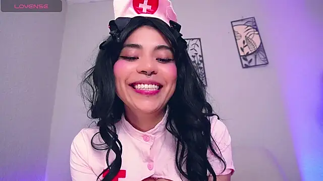 loveegirll1 online show from 02/26/26, 03:50