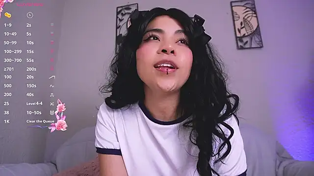 loveegirll1 online show from 03/25/26, 04:45