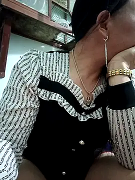 baby 112233 online show from 03/29/26, 04:08