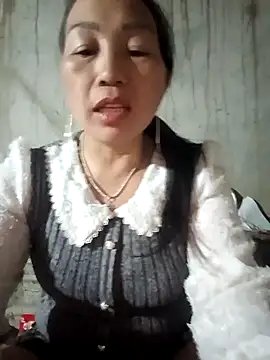 baby 112233 online show from 04/13/26, 01:26