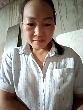 Snapshot of baby_112233 chatting on 06/26/26, 11:21 baby 112233 online show from 06/26/26, 11:21
