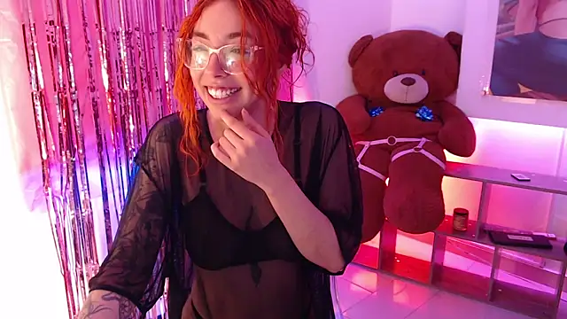 mere in redd online show from 04/22/26, 11:39