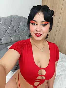 zoe love18 online show from 05/07/26, 04:39