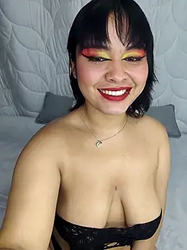 zoe love18 online show from 04/13/26, 04:27