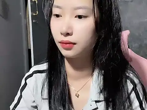 Linne6789 online show from 03/05/26, 07:43