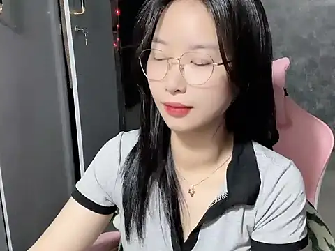 Linne6789 online show from 03/12/26, 02:06