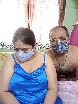 Snapshot of HoneyHush chatting on 02/07/26, 07:05 HoneyHush online show from 02/07/26, 07:05