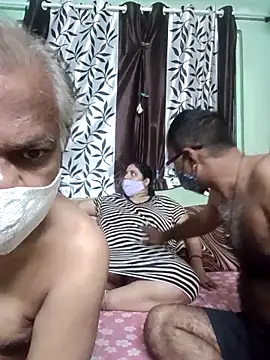 HoneyHush online show from 03/25/26, 05:34